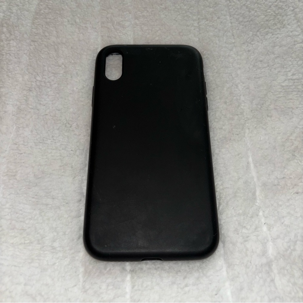 IPhone XR Black Silicone Shockproof Case